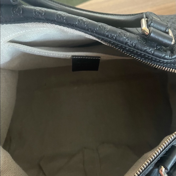 Authentic black Gucci bag - Picture 6 of 10